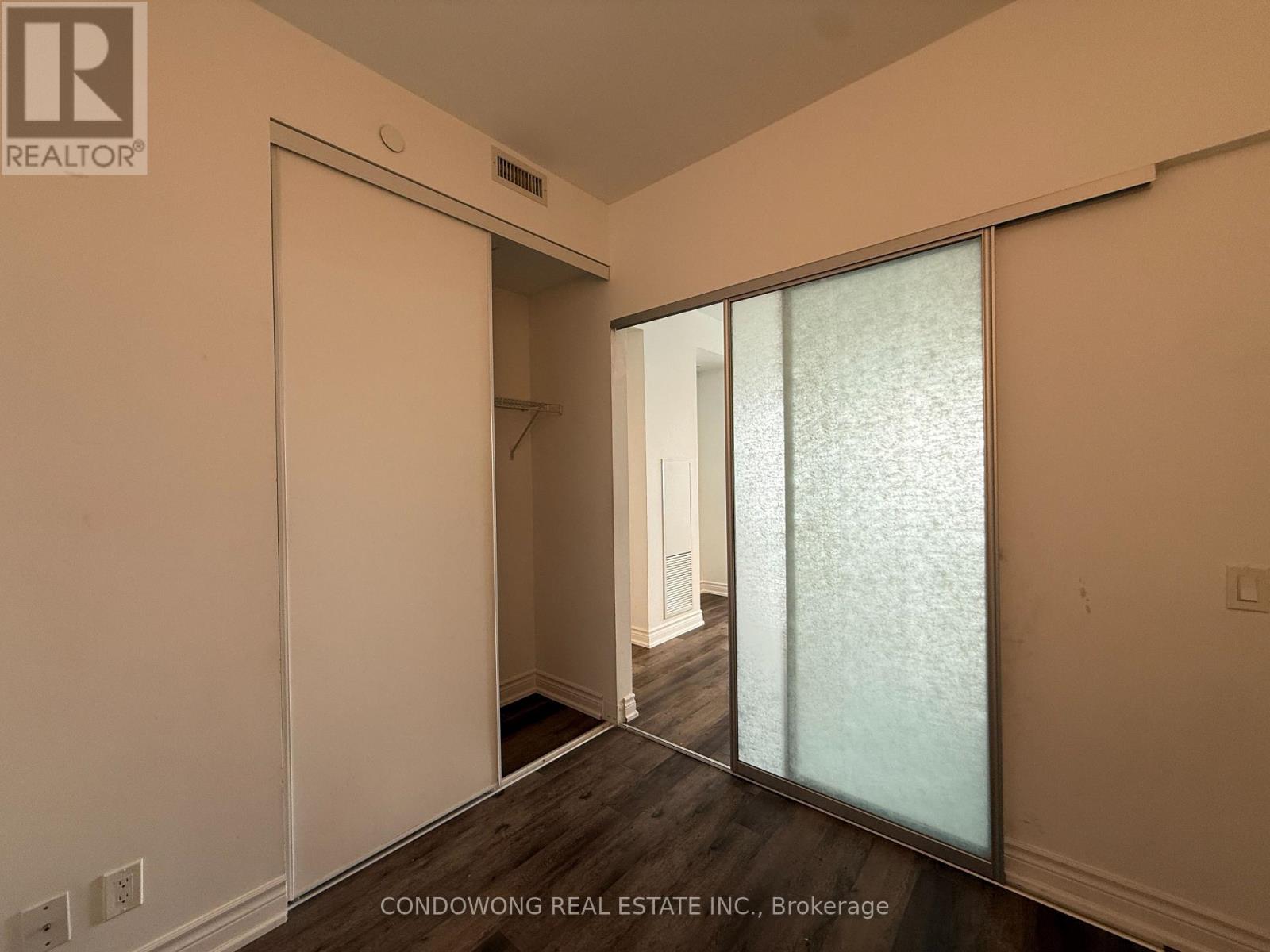 2606 - 5 Buttermill Avenue, Vaughan, Ontario  L4K 0J5 - Photo 10 - N12779778