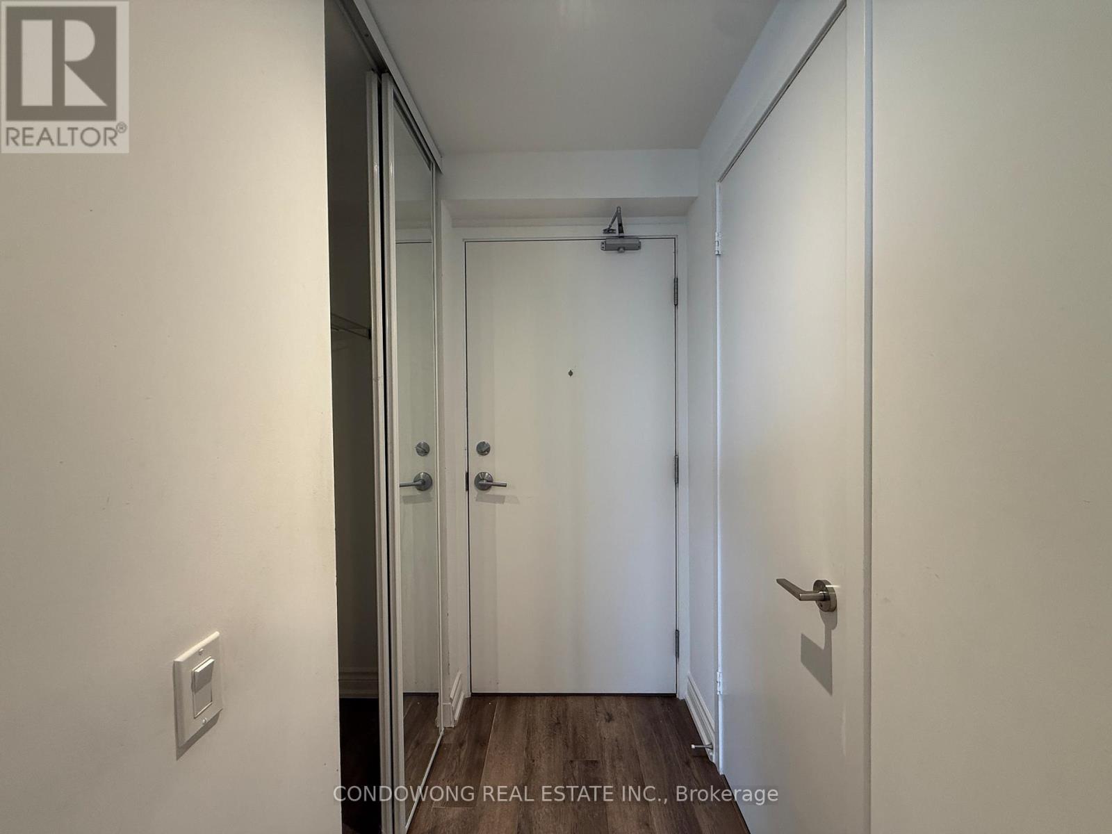 2606 - 5 Buttermill Avenue, Vaughan, Ontario  L4K 0J5 - Photo 2 - N12779778