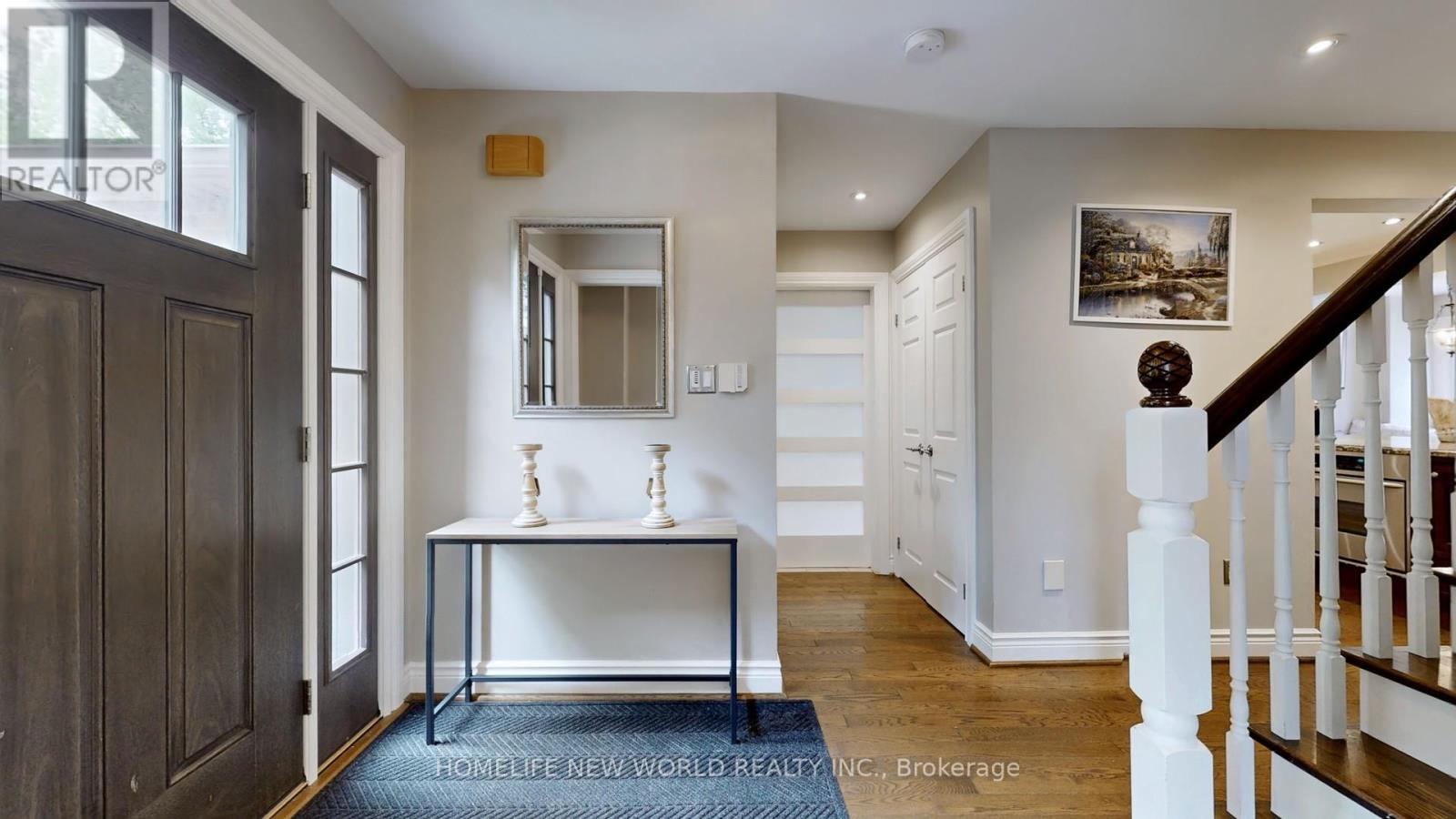 33 Beatty Crescent, Aurora, Ontario  L4G 5V3 - Photo 5 - N12779804