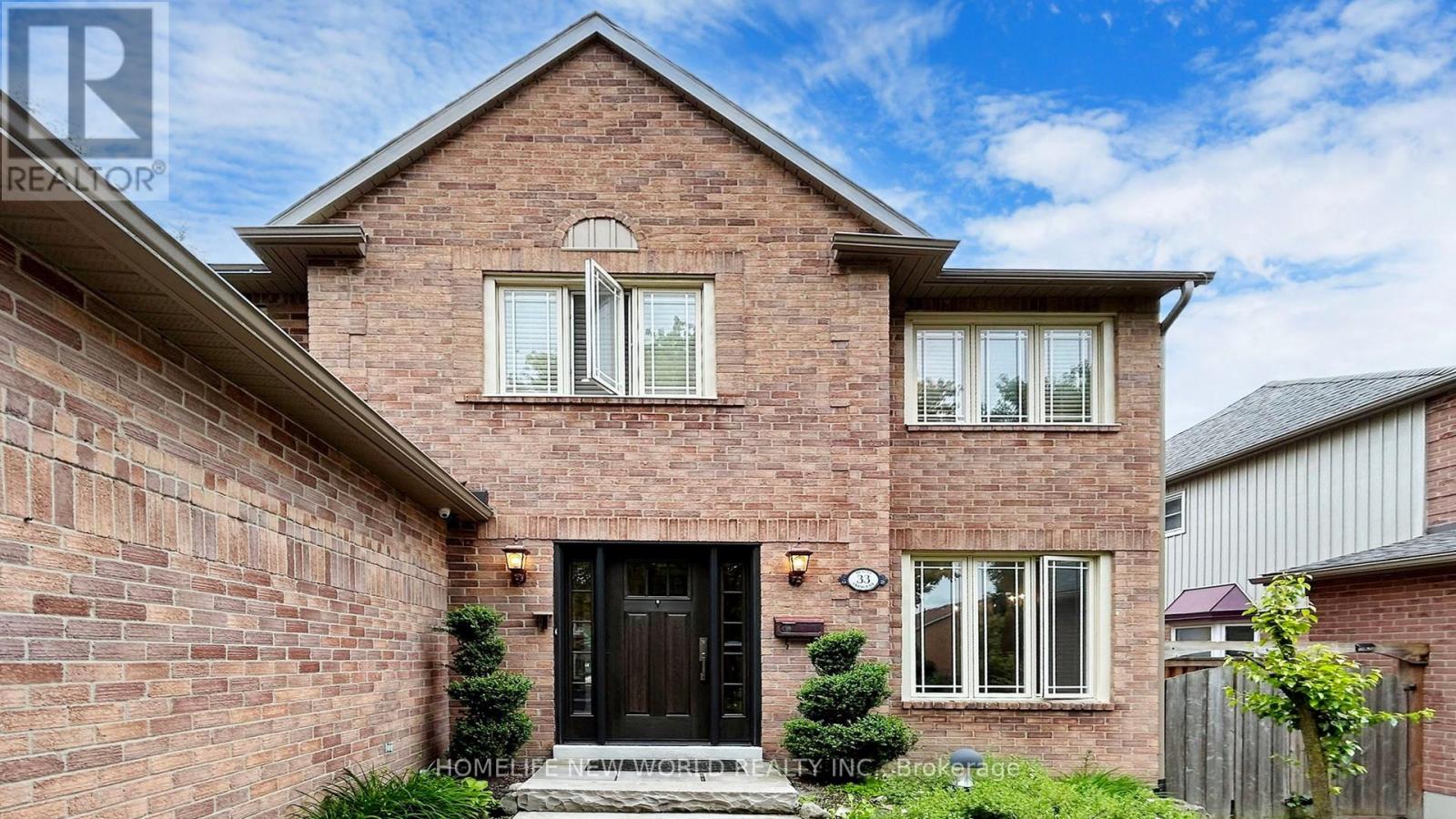 33 Beatty Crescent, Aurora, Ontario  L4G 5V3 - Photo 3 - N12779806