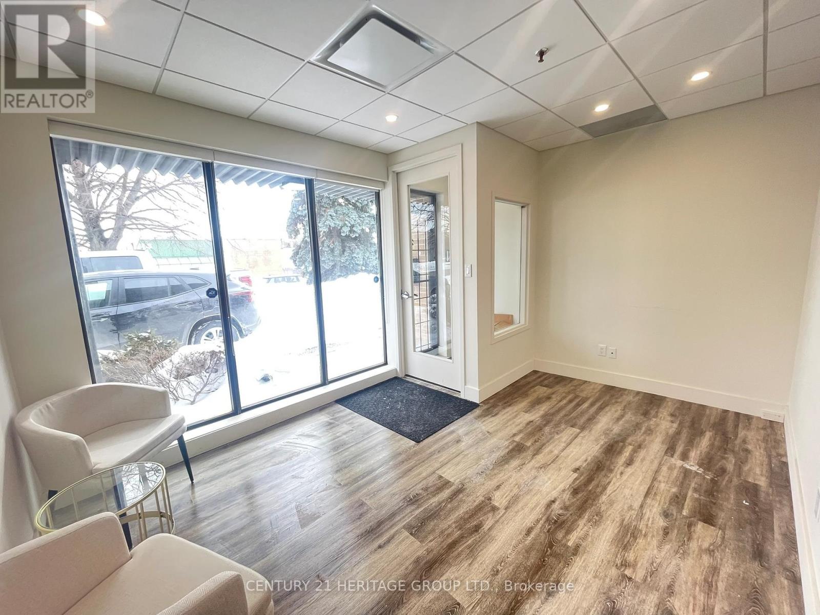 21 - 95 West Beaver Creek Road, Richmond Hill, Ontario  L4B 1H8 - Photo 3 - N12779838