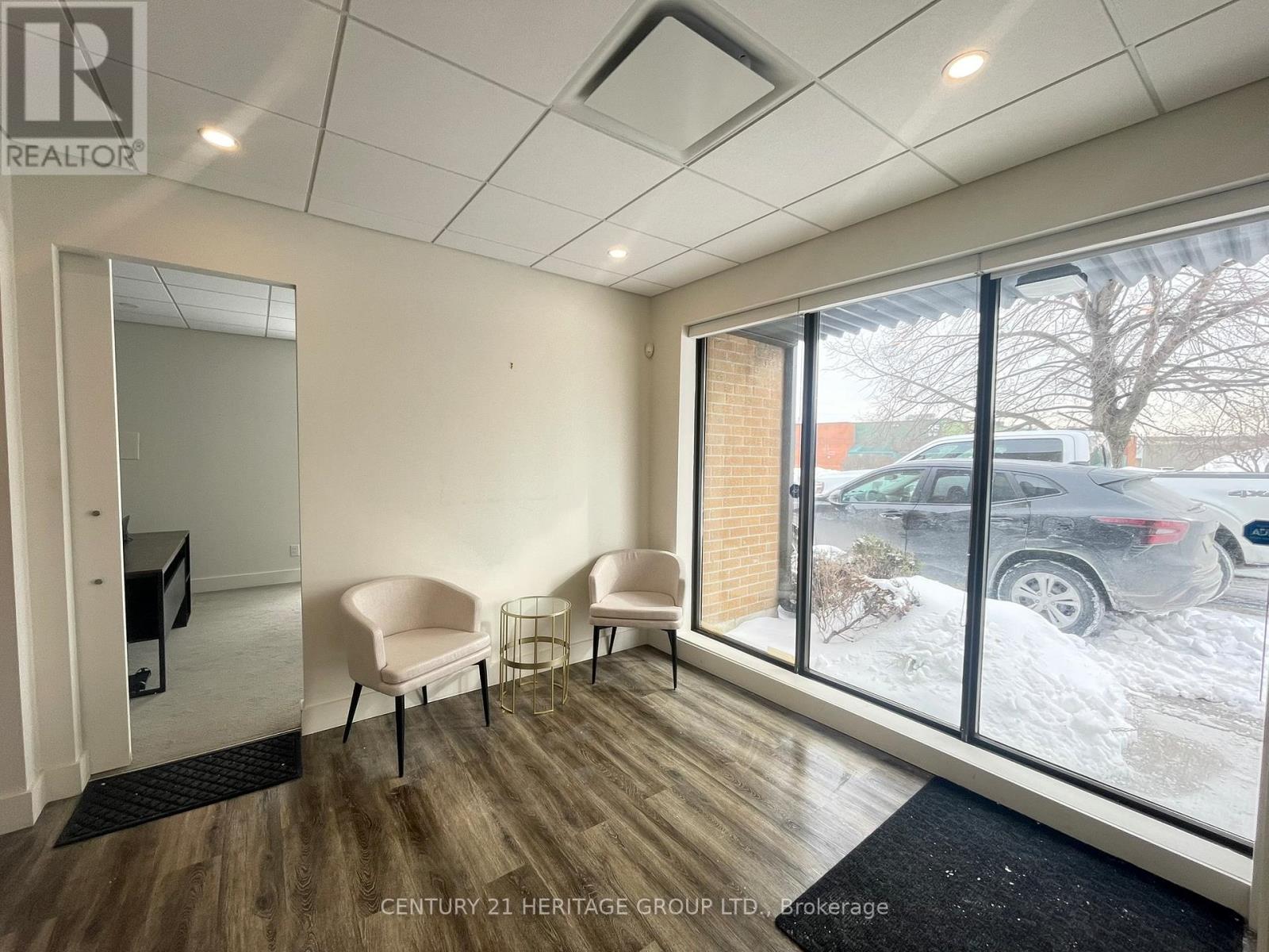 21 - 95 West Beaver Creek Road, Richmond Hill, Ontario  L4B 1H8 - Photo 4 - N12779838