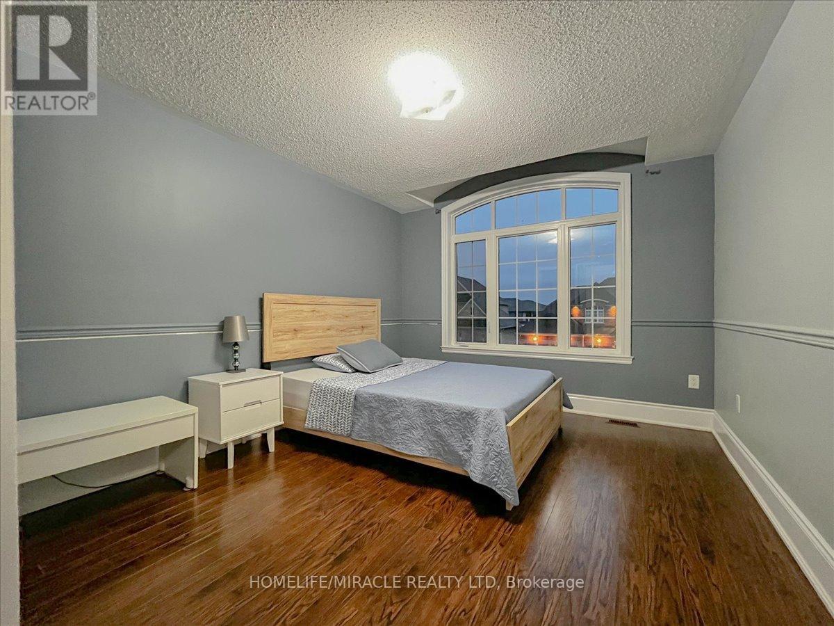 7 Riley Street, Innisfil (Cookstown), Ontario  L0L 1L0 - Photo 23 - N12779842