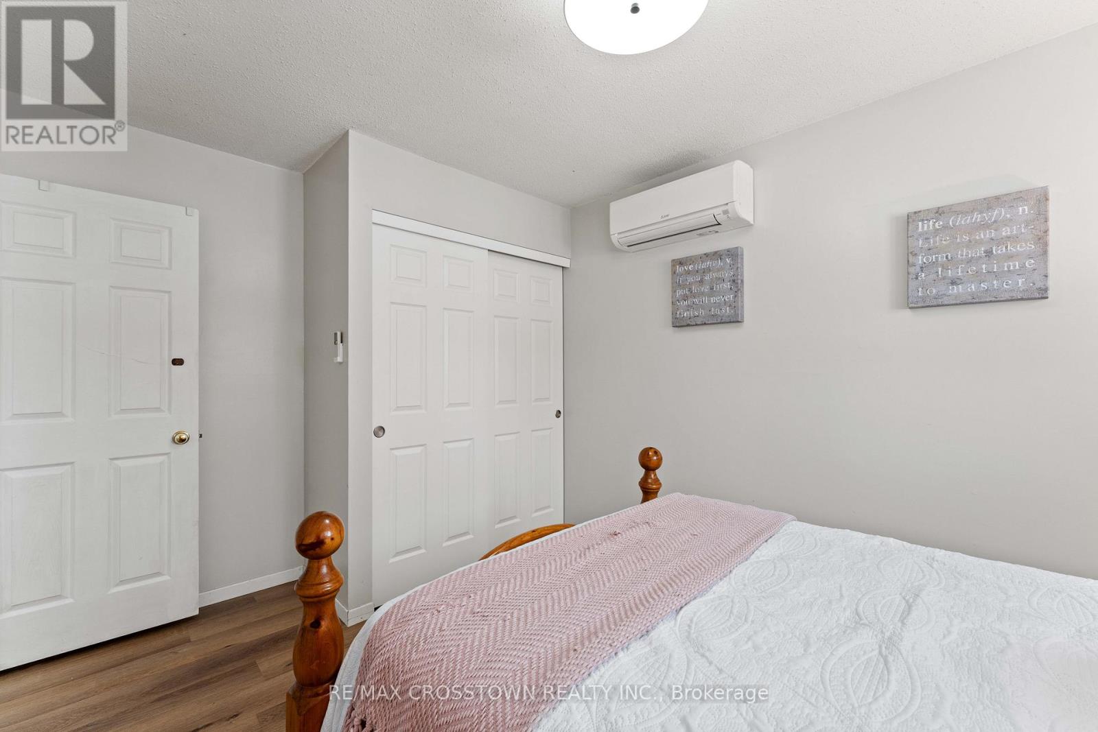 226 Thornton Avenue, Essa, Ontario  L0L 2N0 - Photo 12 - N12779886