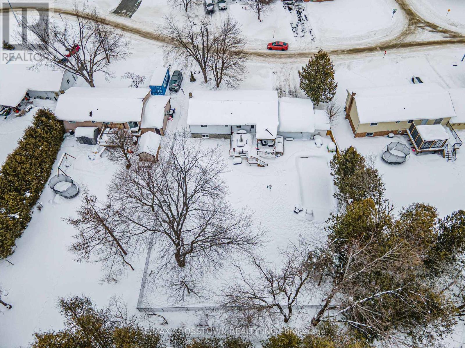 226 Thornton Avenue, Essa, Ontario  L0L 2N0 - Photo 36 - N12779886