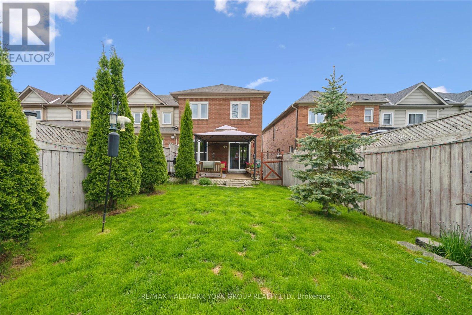 11 Snedden Avenue, Aurora, Ontario  L4G 7J6 - Photo 29 - N12779920