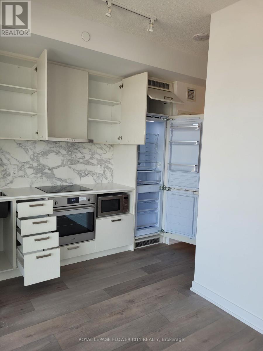 1517 - 38 Honeycrisp Crescent, Vaughan, Ontario L4K 0M8 - Photo 4 - N12779966