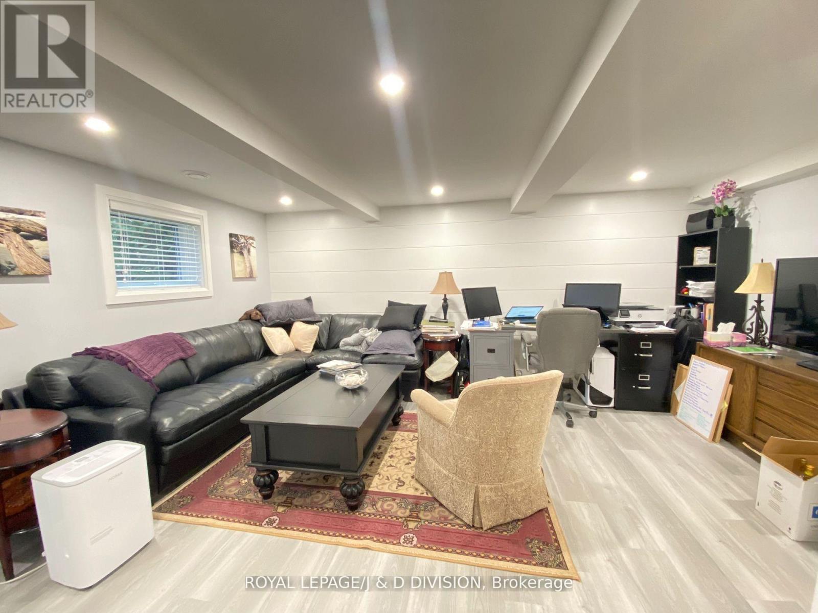 4276 Plum Point Road, Ramara, Ontario  L3V 6H7 - Photo 19 - S12779748