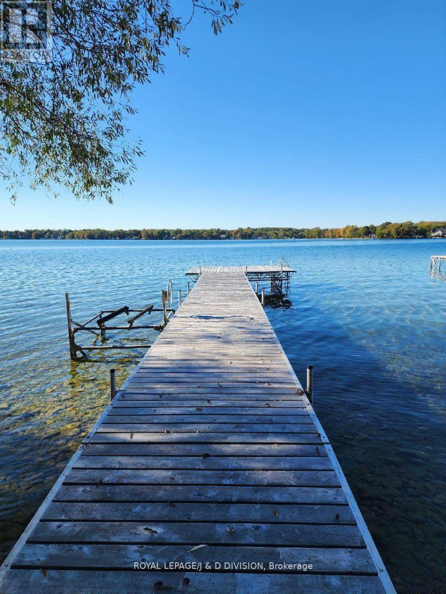 4276 Plum Point Road, Ramara, Ontario  L3V 6H7 - Photo 5 - S12779748