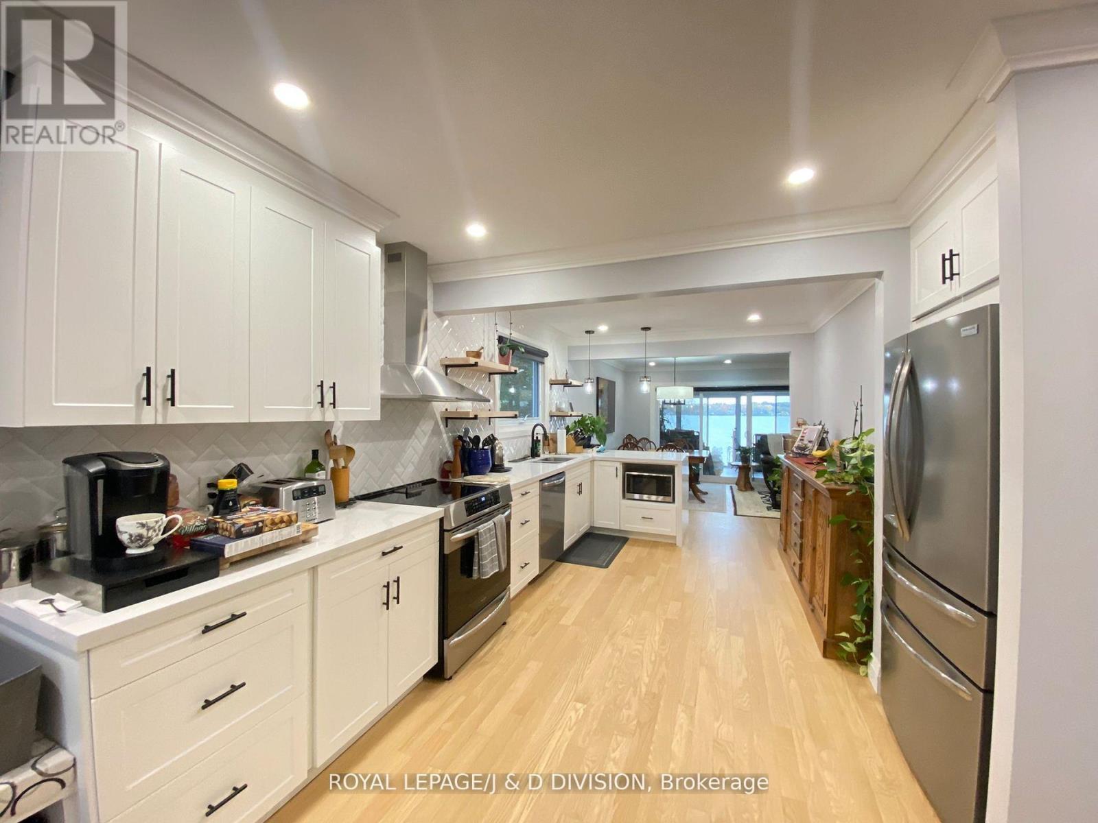 4276 Plum Point Road, Ramara, Ontario  L3V 6H7 - Photo 9 - S12779748