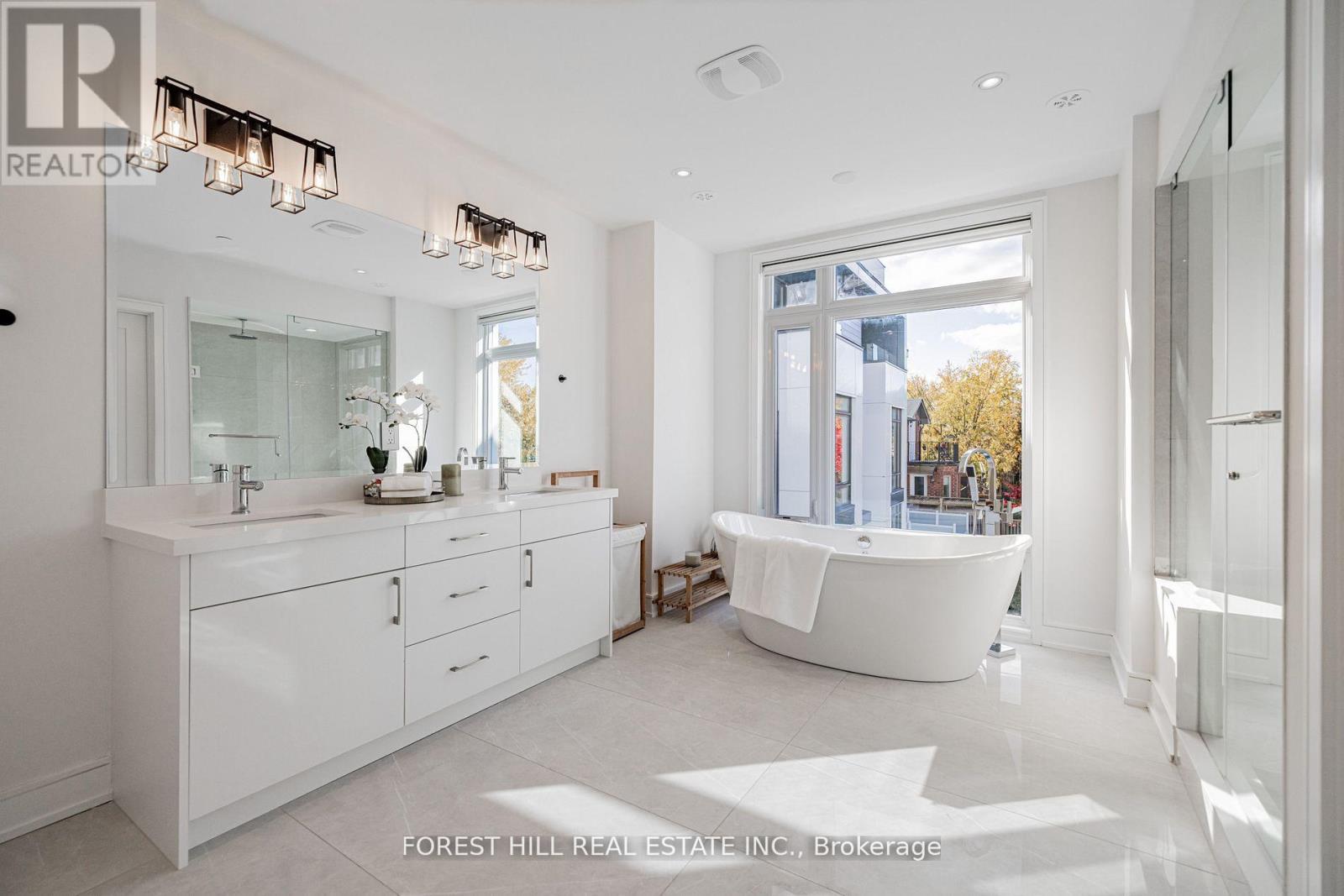 7 Flax Field Lane, Toronto, Ontario  M2N 0L5 - Photo 18 - C12777028