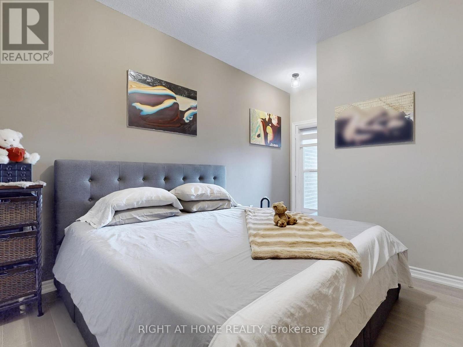 279 Moody Drive, Vaughan, Ontario  L4H 3N5 - Photo 19 - N12446726