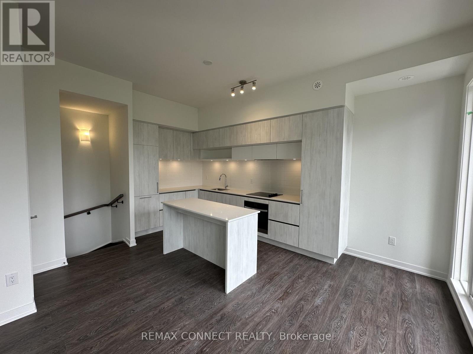 1518 - 11 David Eyer Road, Richmond Hill, Ontario  L4S 0N2 - Photo 17 - N12712580