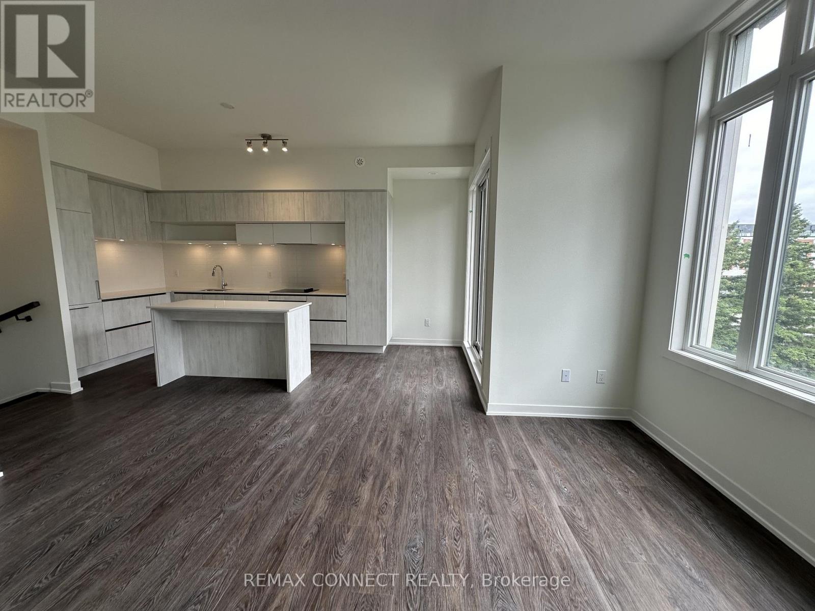 1518 - 11 David Eyer Road, Richmond Hill, Ontario  L4S 0N2 - Photo 7 - N12712580