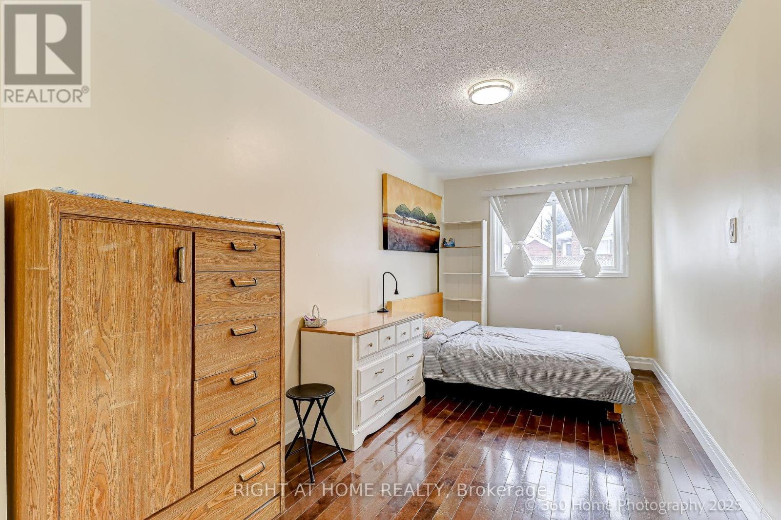 5502 Cosmic Crescent, Mississauga, Ontario  L4Z 3R9 - Photo 9 - W12773844