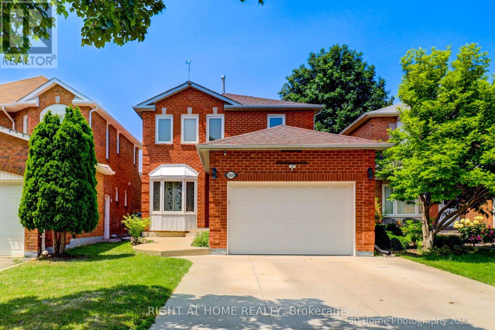 5502 Cosmic Crescent, Mississauga, Ontario  L4Z 3R9 - Photo 1 - W12773844