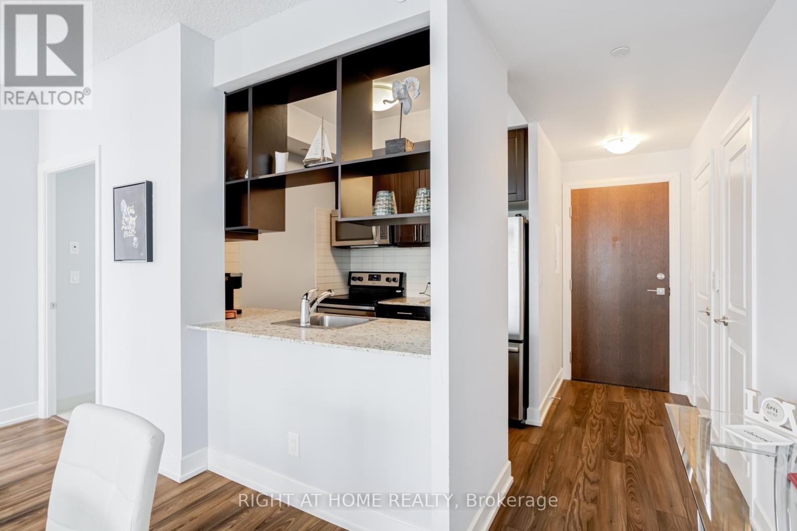 2623 - 2 Eva Road, Toronto, Ontario  M9C 0A9 - Photo 6 - W12779850