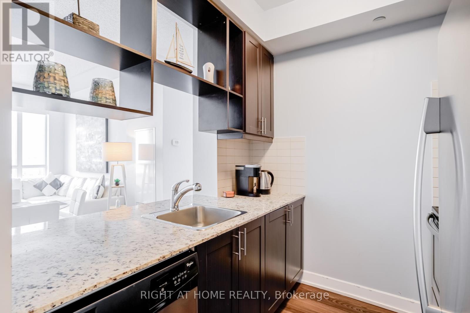 2623 - 2 Eva Road, Toronto, Ontario  M9C 0A9 - Photo 8 - W12779850