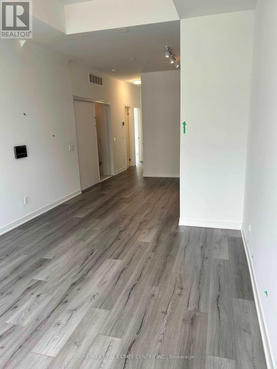 3020 Trailside Dr Drive Ne, Oakville, Ontario  L6M 4M2 - Photo 5 - W12779860