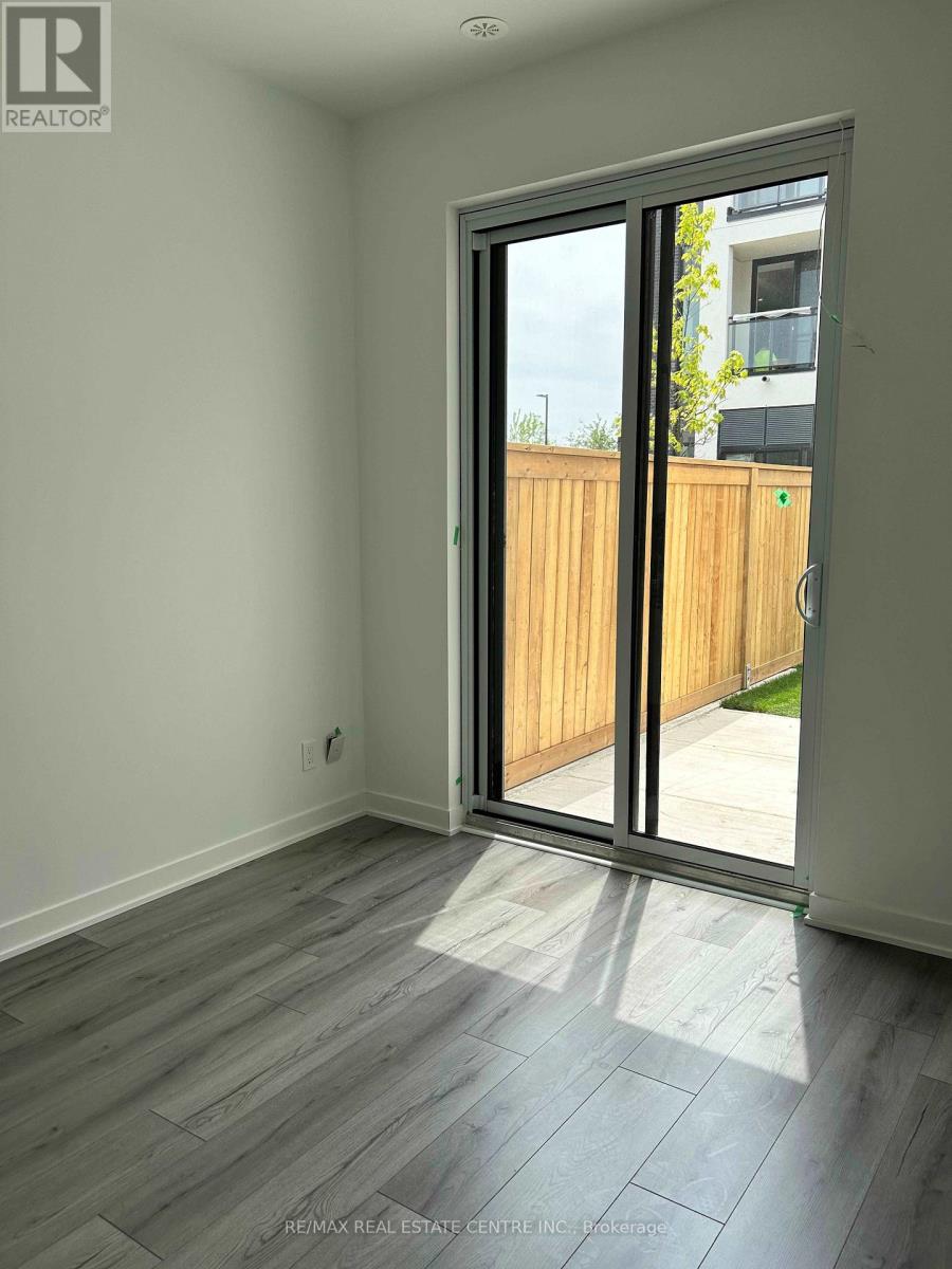 3020 Trailside Dr Drive Ne, Oakville, Ontario  L6M 4M2 - Photo 9 - W12779860