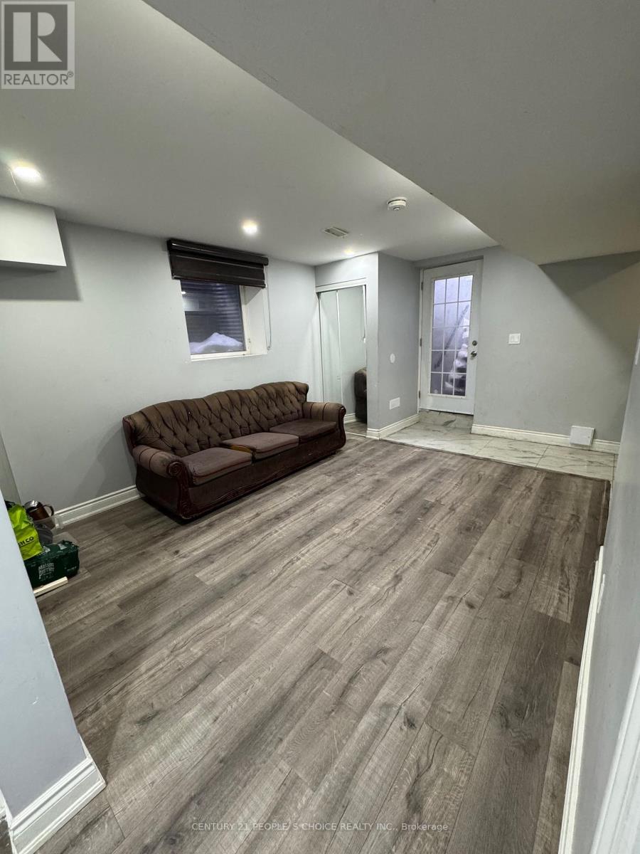 Bsmt - 9 Facet Street, Brampton, Ontario  L7A 4K7 - Photo 6 - W12779876