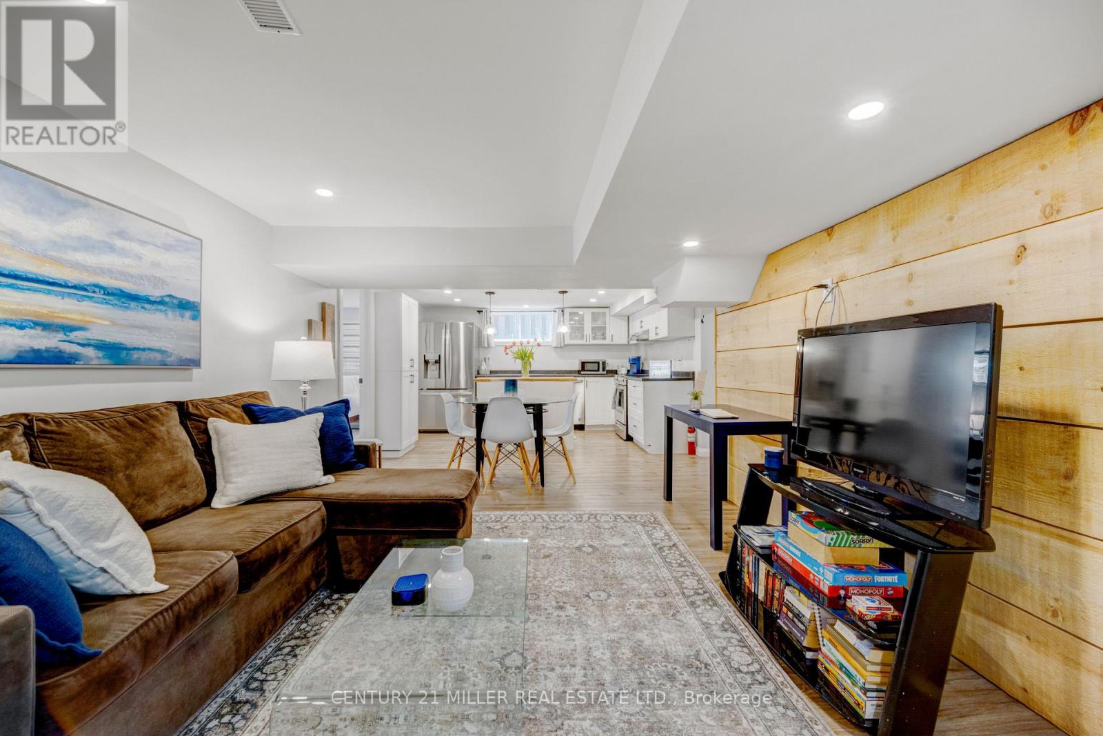 Suite - 248 Kingsleigh Court, Milton, Ontario  L9T 1X7 - Photo 13 - W12779904