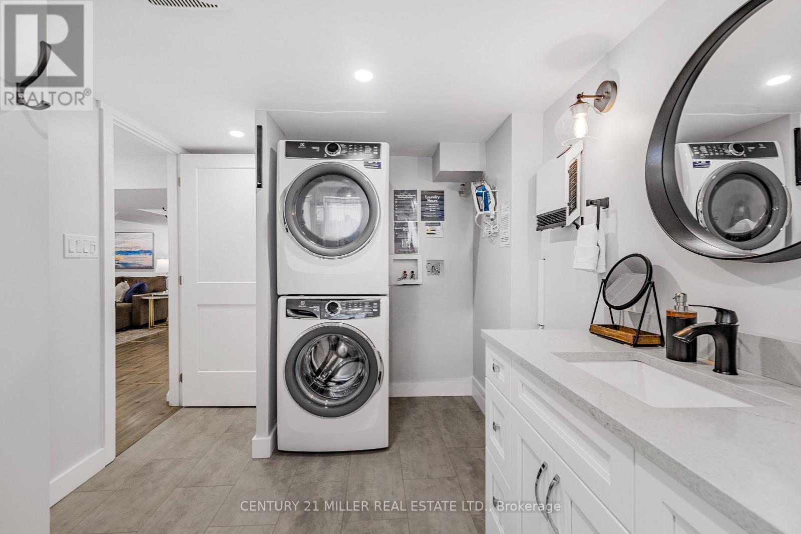 Suite - 248 Kingsleigh Court, Milton, Ontario  L9T 1X7 - Photo 20 - W12779904