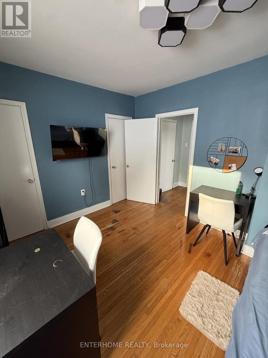 6 - 51 Queen East Street S, Brampton, Ontario  L6W 3P1 - Photo 4 - W12779910