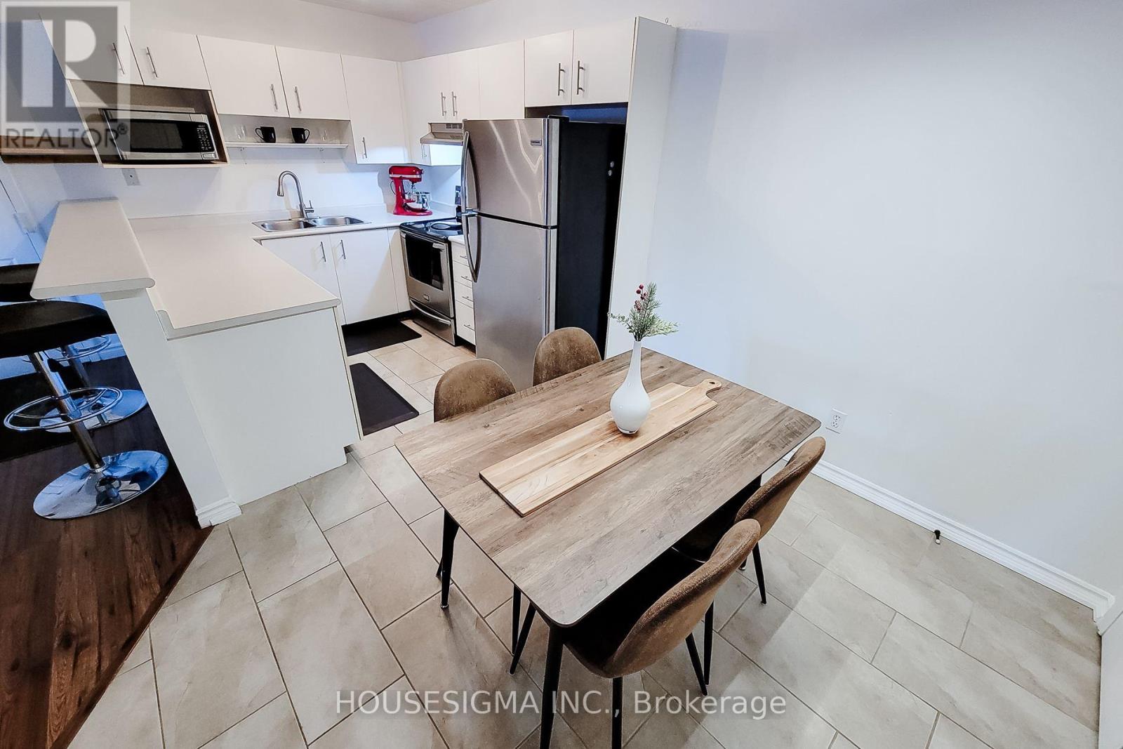 204 - 4003 Kilmer Drive, Burlington, Ontario  L7M 4M1 - Photo 10 - W12779972