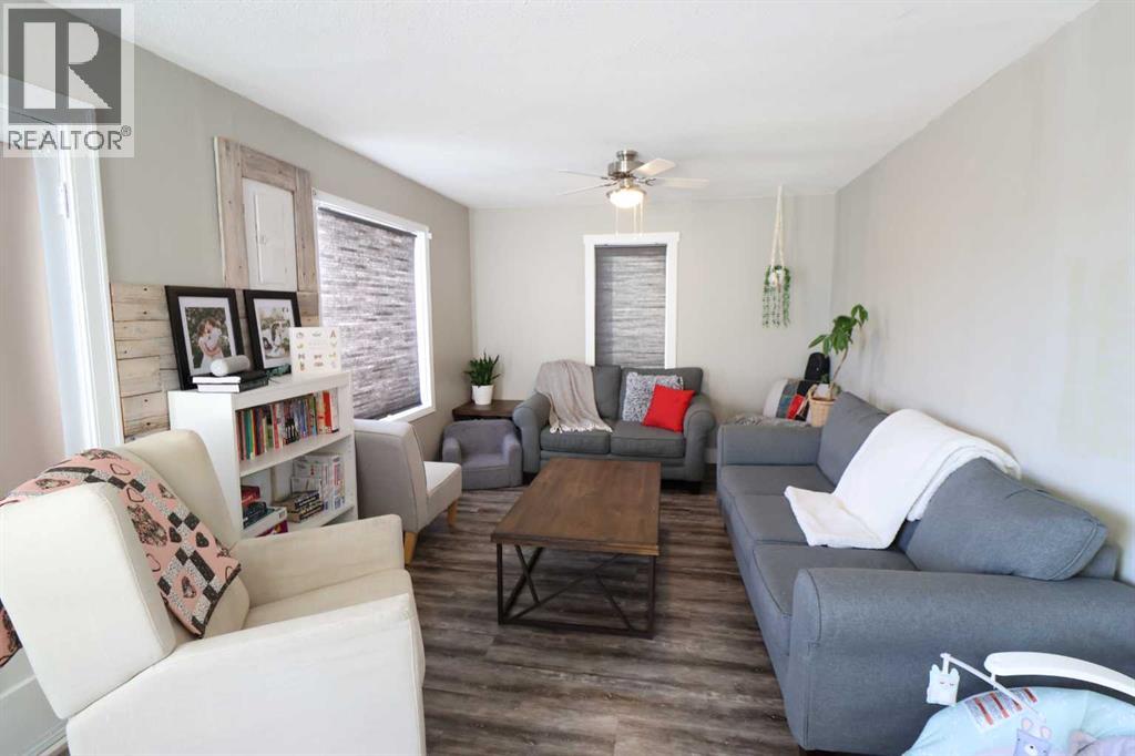 5009 41 Ave, Taber, Alberta  T0K 1A7 - Photo 9 - A2284090