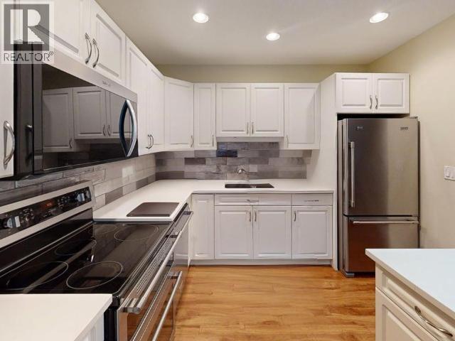 11-4415 Manson Ave, Powell River, British Columbia  V8A 0A5 - Photo 3 - 19638