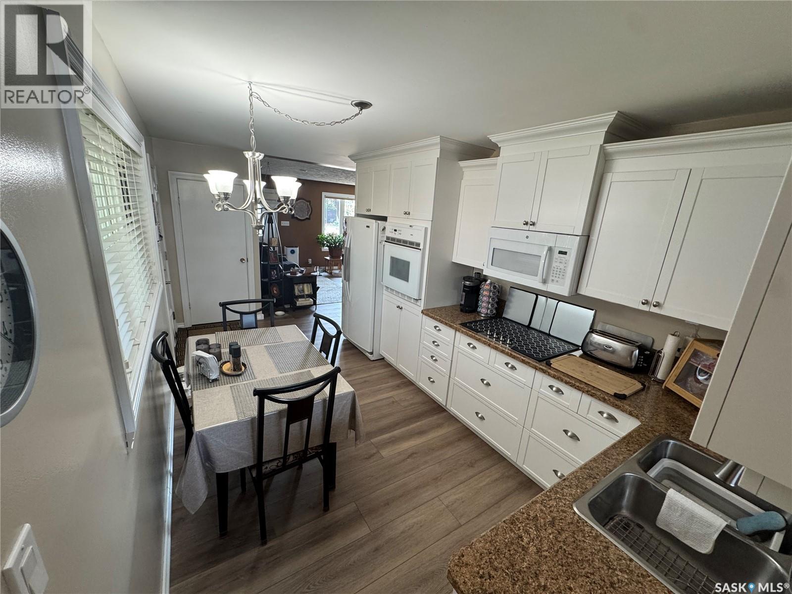 218 Pierce Street, Strasbourg, Saskatchewan  S0G 4V0 - Photo 7 - SK028349