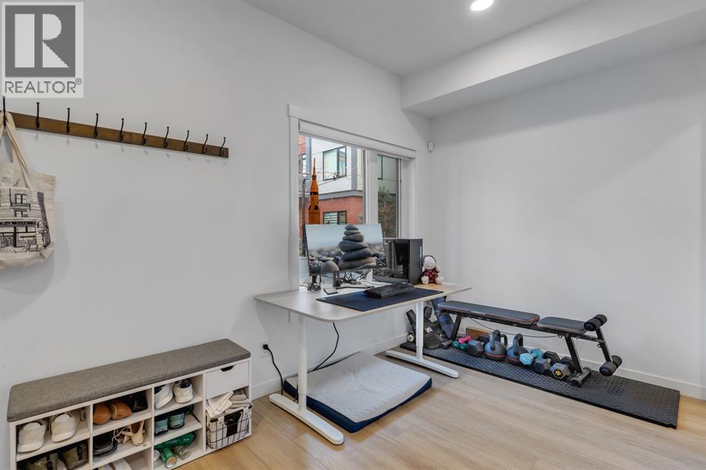 213 Greenbriar Common Nw, Calgary, Alberta  T3B 6J3 - Photo 12 - A2282276