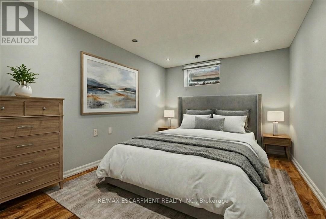 20 Shirley Street, Hamilton, Ontario  L9H 4S3 - Photo 13 - X12779770