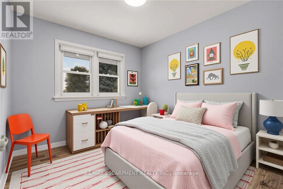 20 Shirley Street, Hamilton, Ontario  L9H 4S3 - Photo 8 - X12779770