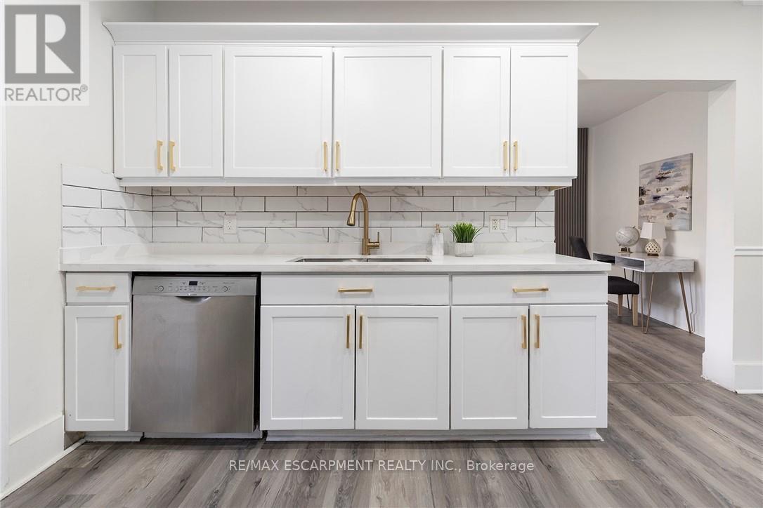 50 Stapleton Avenue, Hamilton, Ontario  L8H 3N5 - Photo 7 - X12779772