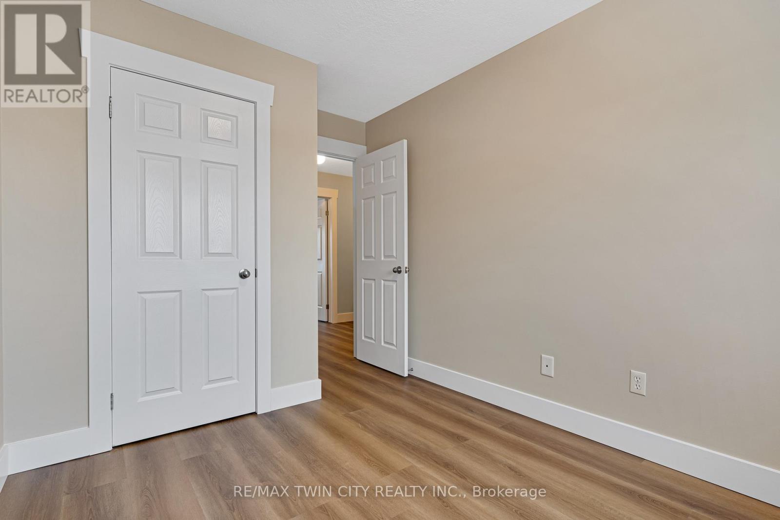 355 Fisher Mills Road, Cambridge, Ontario  N3C 4N5 - Photo 29 - X12779794