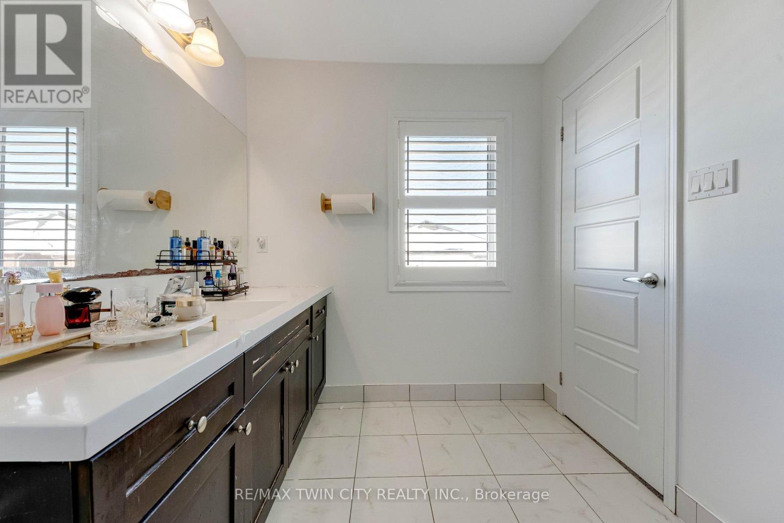 342 Seabrook Drive, Kitchener, Ontario  N2R 0L8 - Photo 25 - X12779974