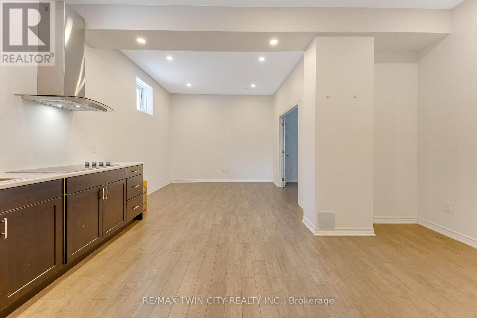 342 Seabrook Drive, Kitchener, Ontario  N2R 0L8 - Photo 32 - X12779974