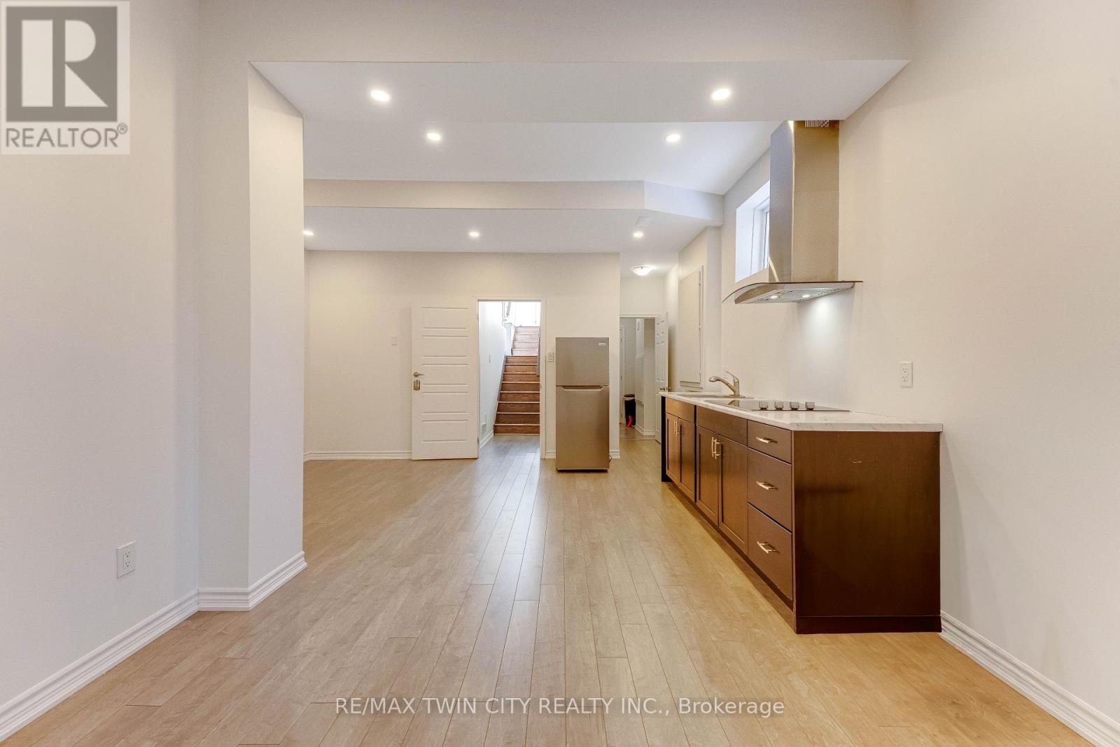 342 Seabrook Drive, Kitchener, Ontario  N2R 0L8 - Photo 34 - X12779974