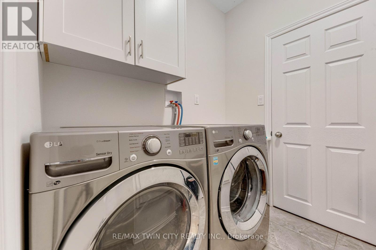 342 Seabrook Drive, Kitchener, Ontario  N2R 0L8 - Photo 36 - X12779974