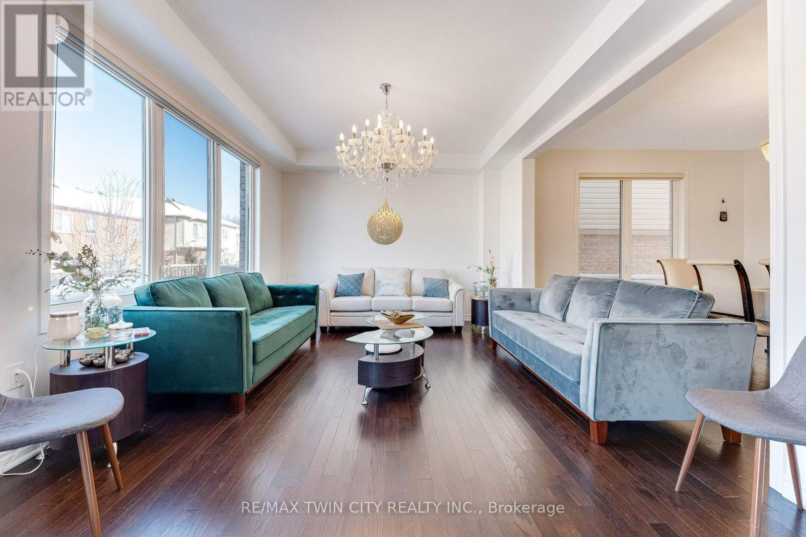 342 Seabrook Drive, Kitchener, Ontario  N2R 0L8 - Photo 9 - X12779974