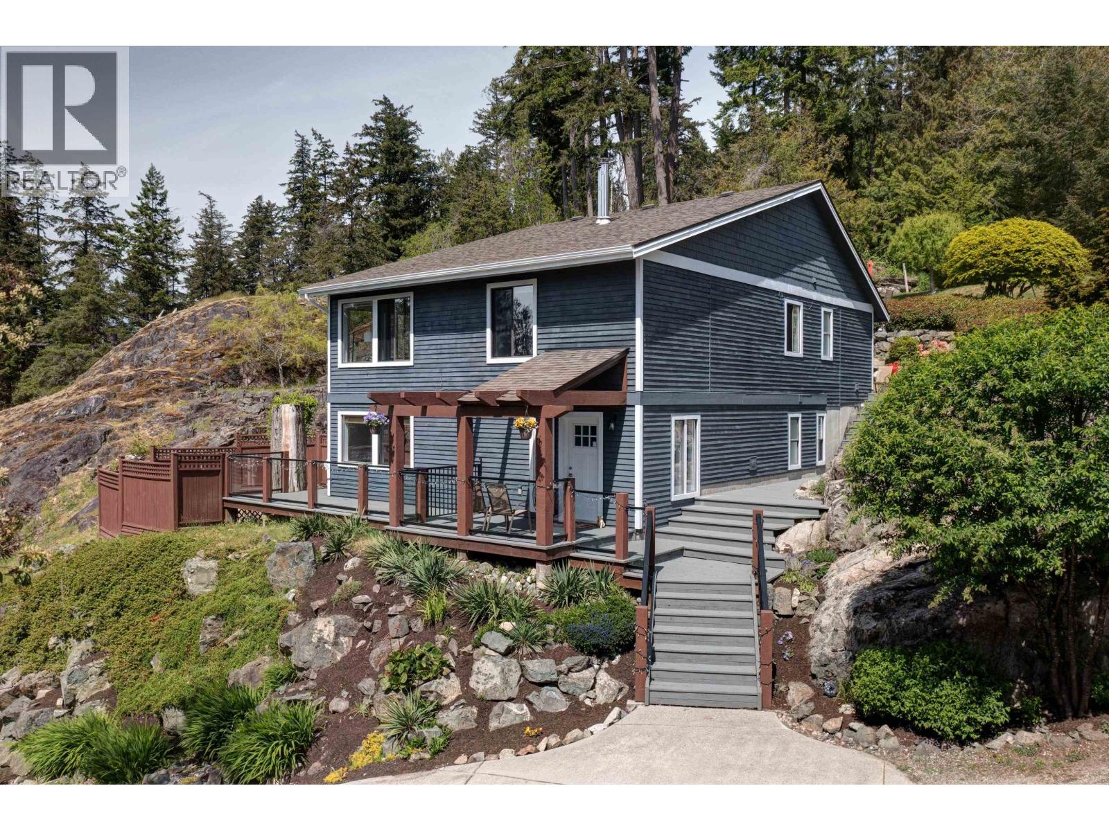 8362 REDROOFFS ROAD, Halfmoon Bay, British Columbia