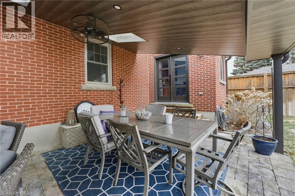 86 Elm Street, Brantford, Ontario  N3R 4V2 - Photo 37 - 40804501