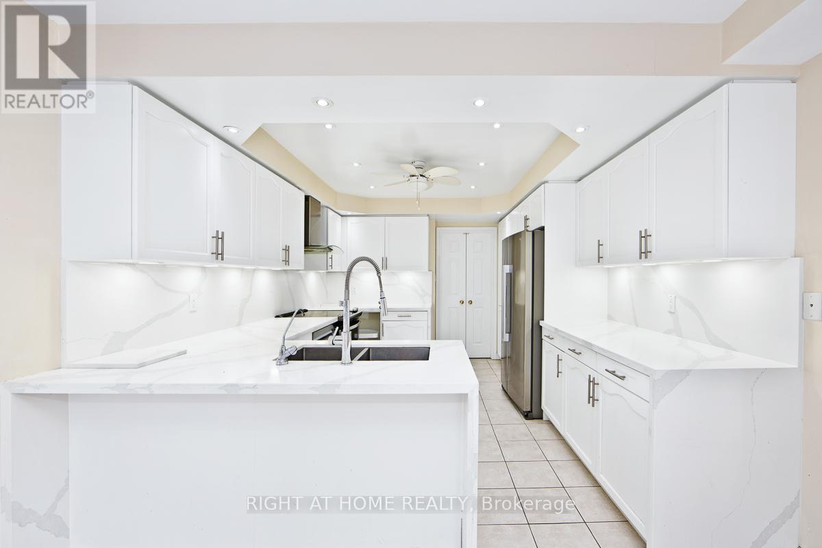 139 Elizabeth Street, Ajax, Ontario  L1T 3Y5 - Photo 9 - E12767770