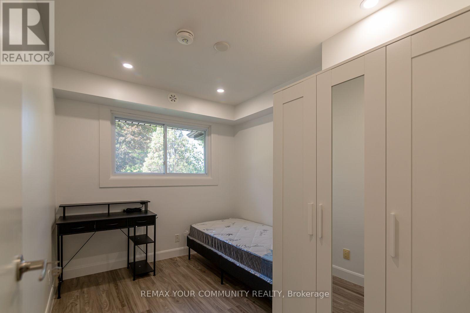 3 Basement - 69 Blythwood Road N, Waterloo, Ontario  N2L 3Z9 - Photo 7 - X12752682