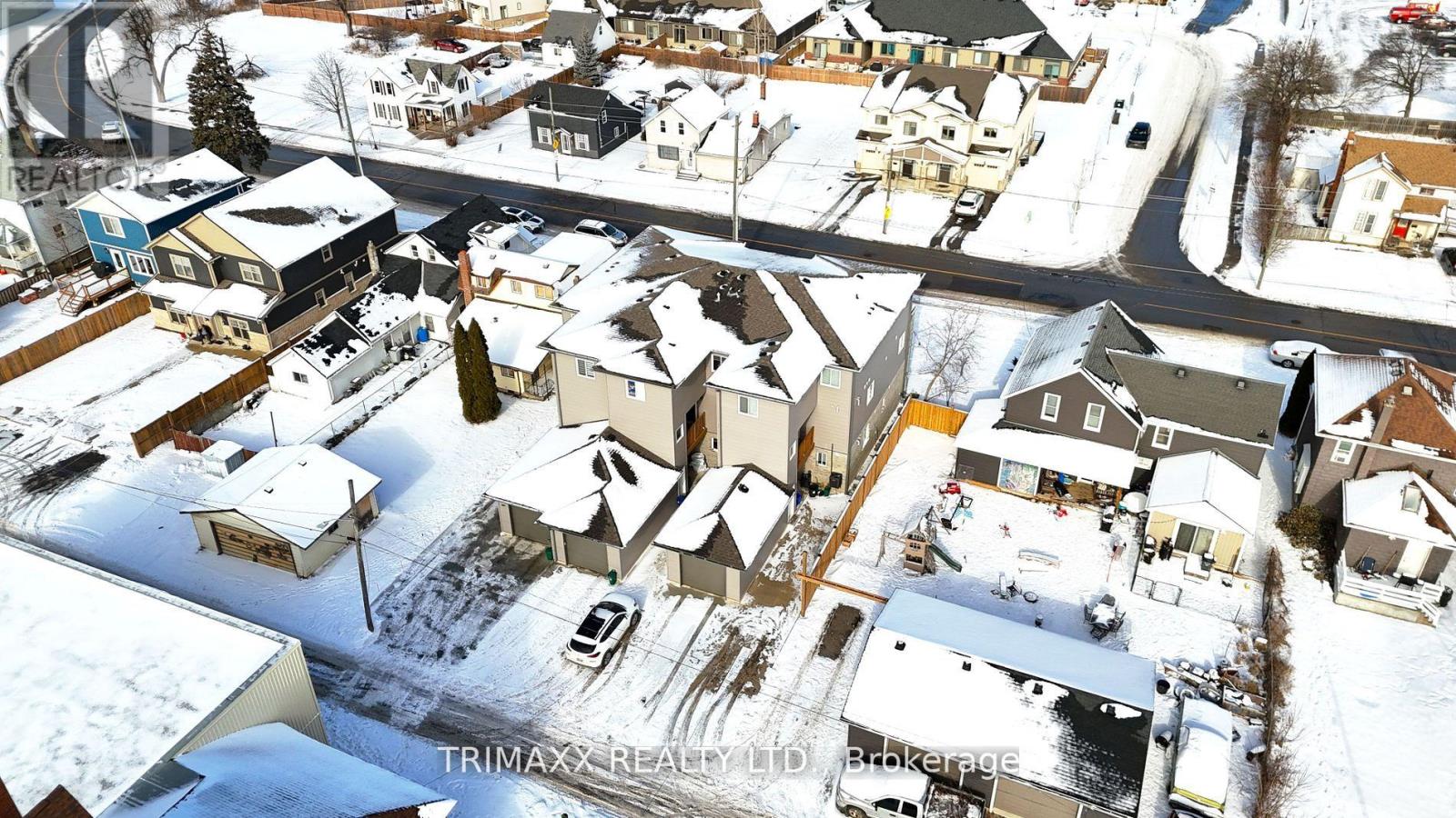 25b Oakdale Avenue, St. Catharines, Ontario  L2P 2B8 - Photo 40 - X12779866