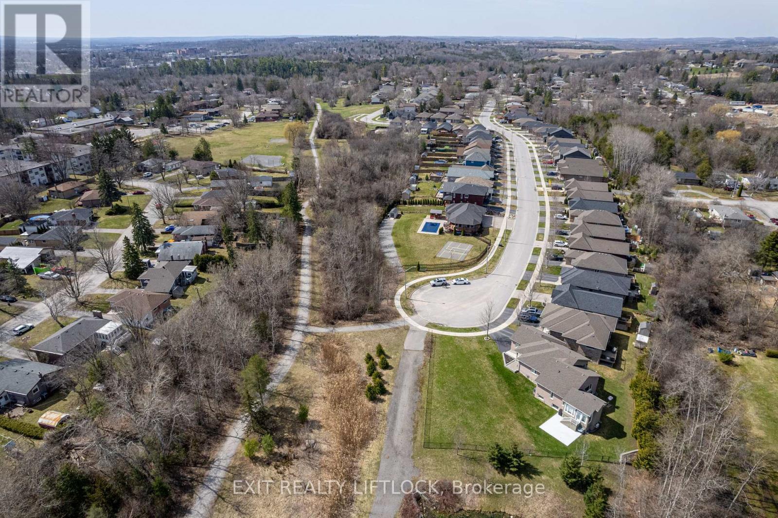 418 Raymond Street, Peterborough (Northcrest Ward 5), Ontario  K9H 0G9 - Photo 6 - X12780028