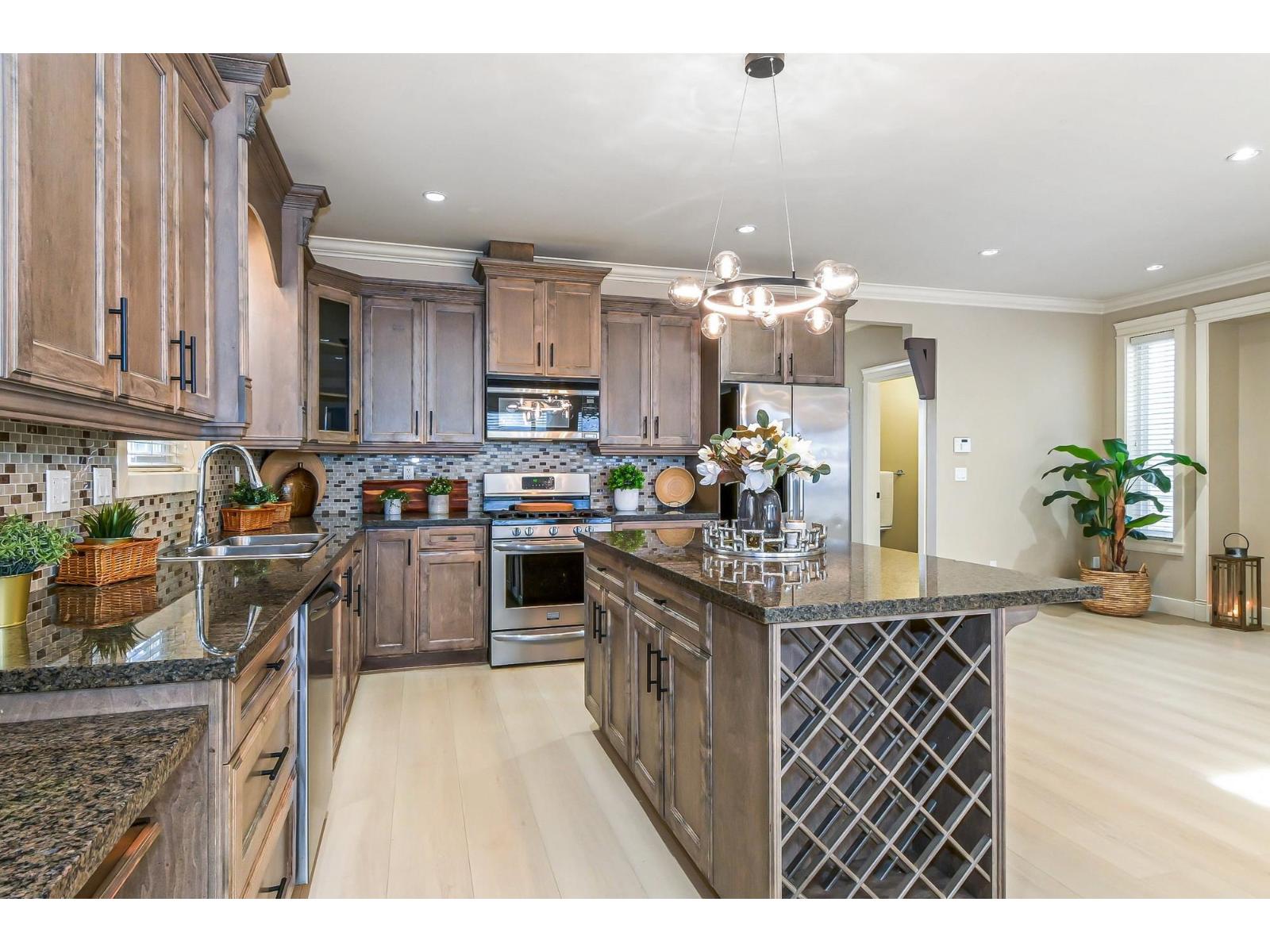 19478 72 Avenue, Surrey, British Columbia  V4N 5Z4 - Photo 11 - R3088423