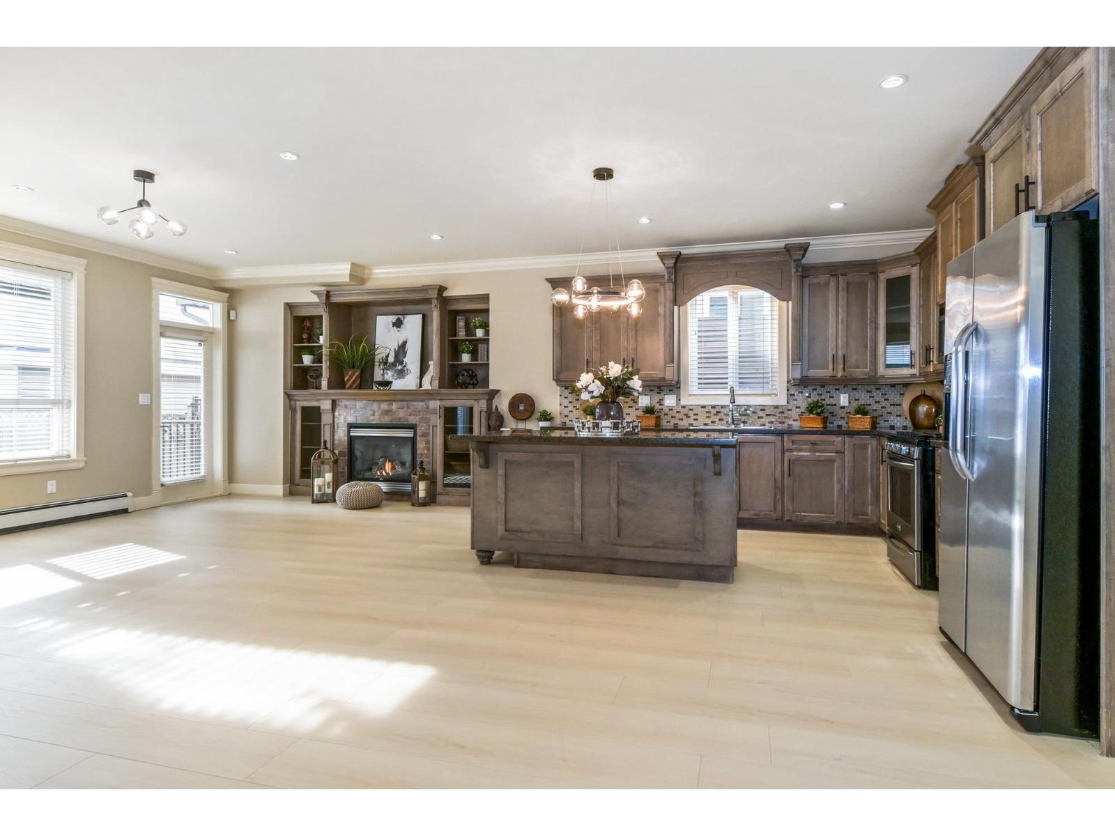 19478 72 Avenue, Surrey, British Columbia  V4N 5Z4 - Photo 6 - R3088423